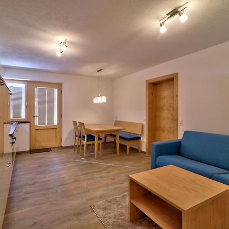 Haus Peter Falch Pettneu am Arlberg Exterior foto