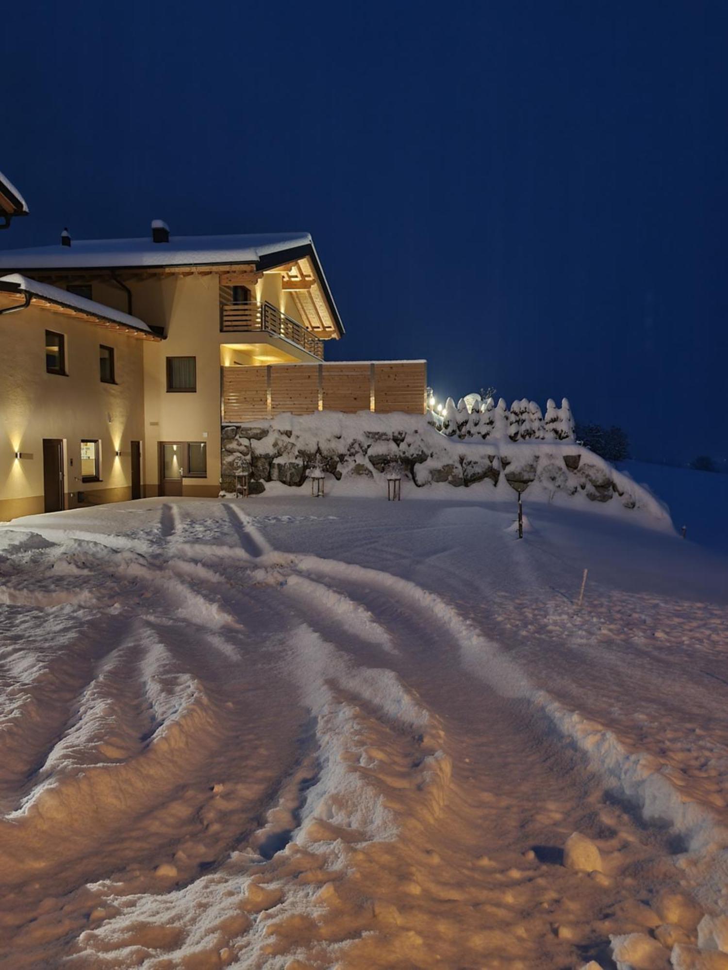 Haus Peter Falch Pettneu am Arlberg Exterior foto