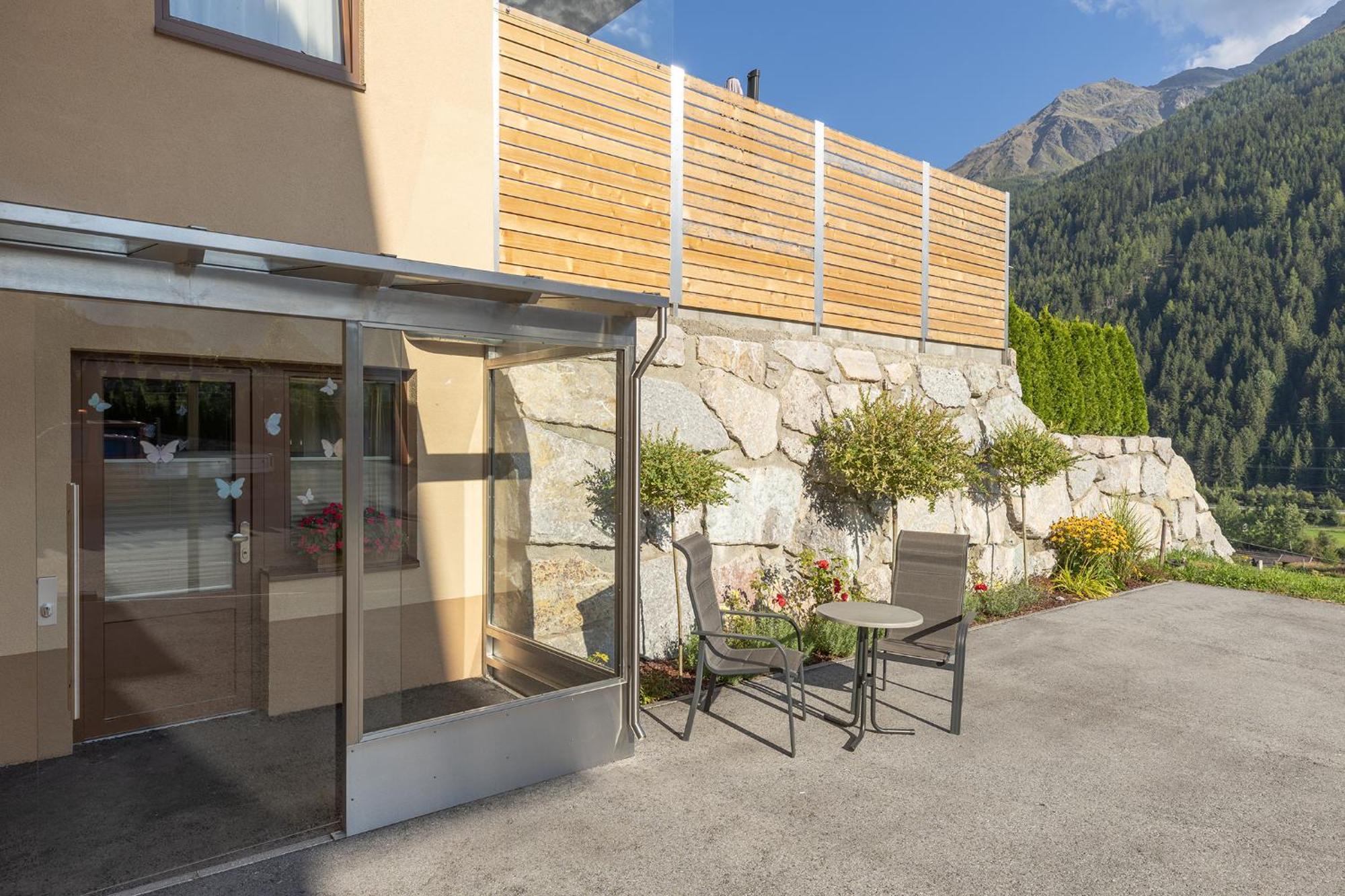 Haus Peter Falch Pettneu am Arlberg Exterior foto